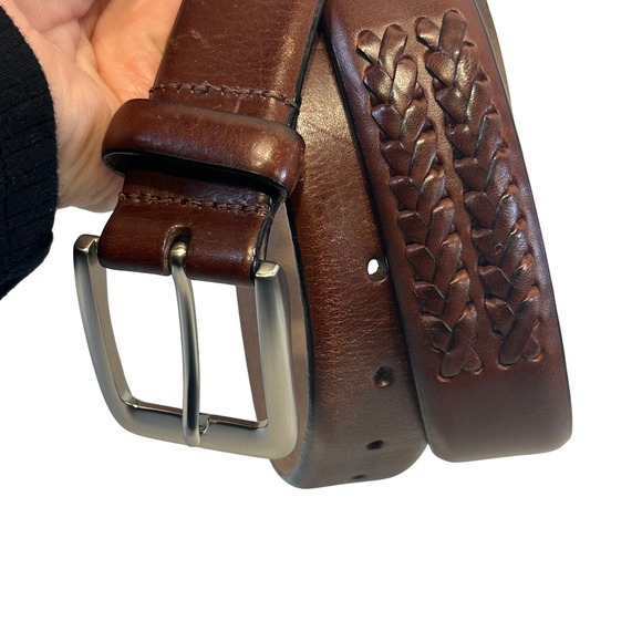 Tommy Bahama Mens Brown Genuine Leather Woven Belt Silver Buckle Size 36 - Picture 3 of 13